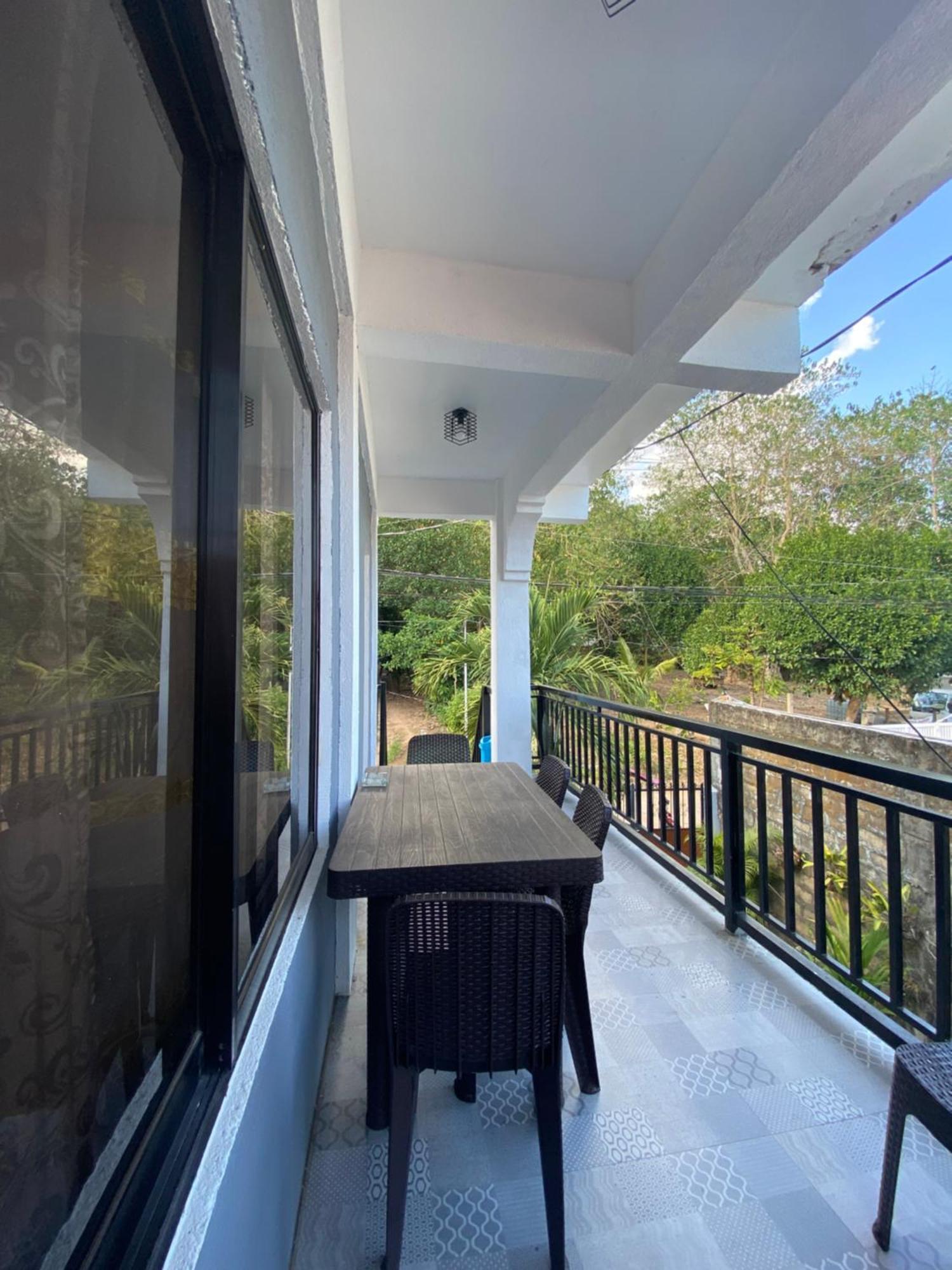 Maicaellas Transient Room Coron Exterior foto